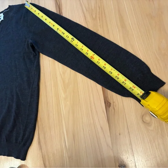 Men's Joseph Abboud Extra Fine Merino Sweater Size Medium Charcoal Gray - Picture 7 of 7